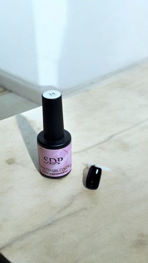 Gel polish 34